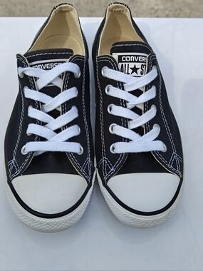 BLACK CONVERSE SNEAKERS